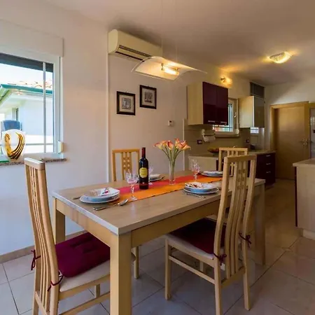 Apartment Holiday In Tribalj 39243